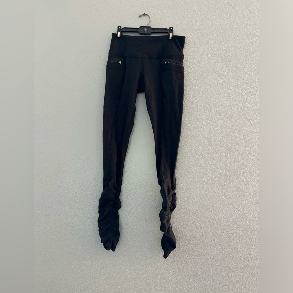Lulu hiking leggings